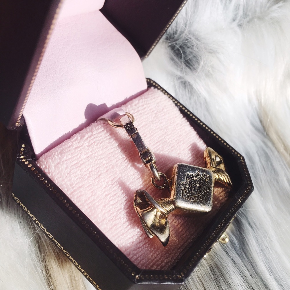 ✨Juicy Couture "Caramel Couture" Charm