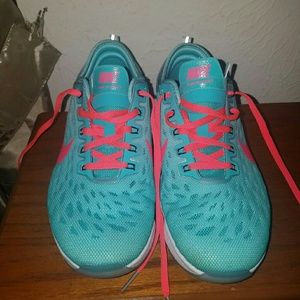 Nike Zoom Fit Agility sz. 8