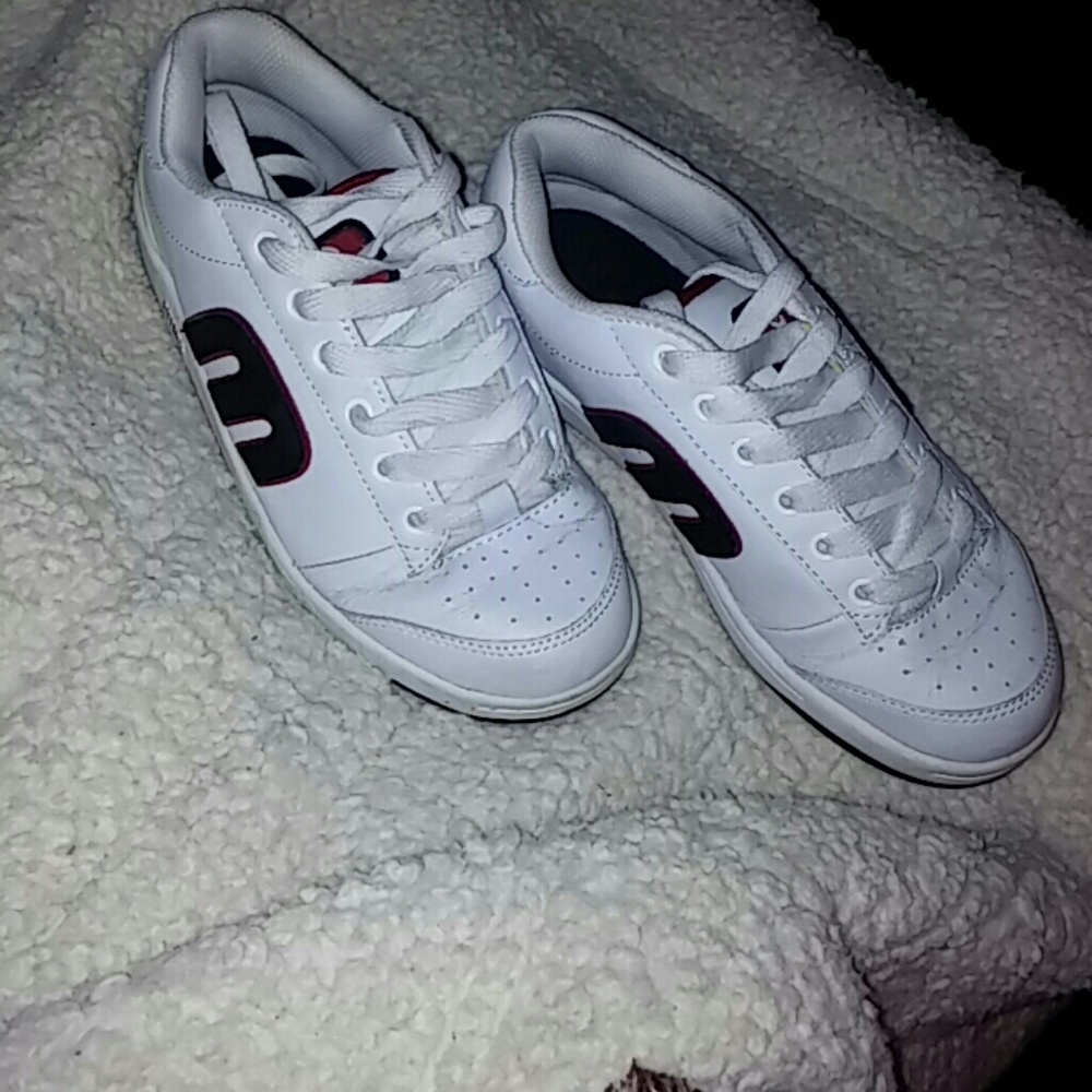 OLD SCHOOL ETNIES SHOES