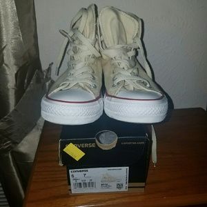 Converse All Stars  Sz. 7 Womens