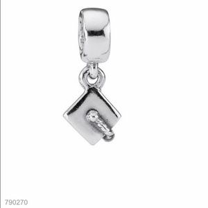 👩🏻‍🎓👨🏼‍🎓Pandora graduation hat charm
