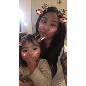 Meet your Posher, Carrie