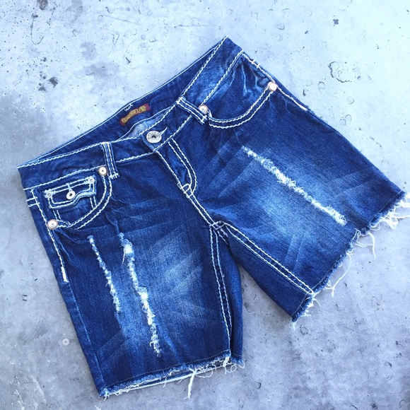 Zanadi Jeans Pants - Zanadi Jeans Ripped Denim Shorts Zanadi Jeans Pants - Zanadi Jeans Ripped Denim Shorts