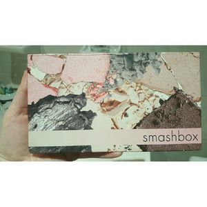 Smashbox  (softbox eye palette)