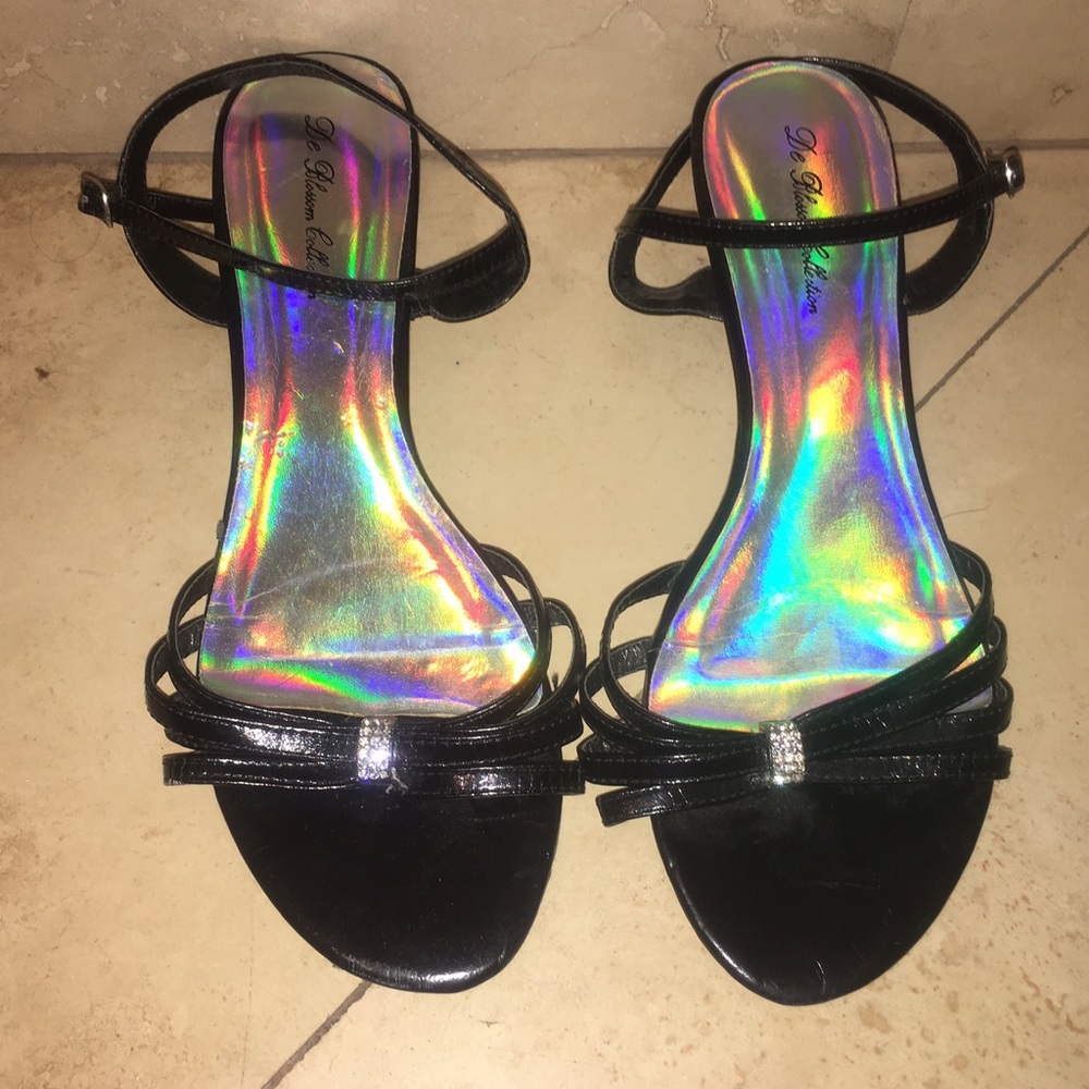 1/2" Simple Black Heels