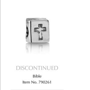 Pandora Bible  ** Discontinued ** charm
