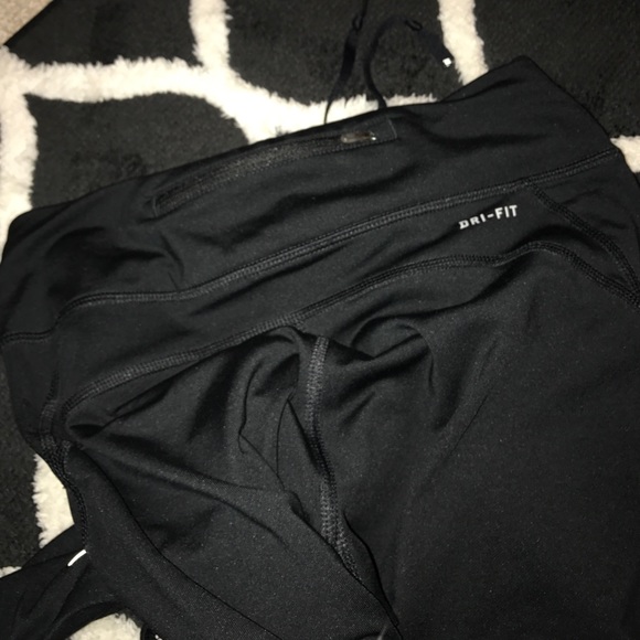Nike dri fit leggings - Picture 2 of 4