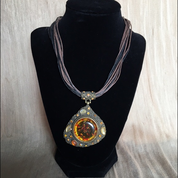 Amber Pendant Necklace - Picture 2 of 4