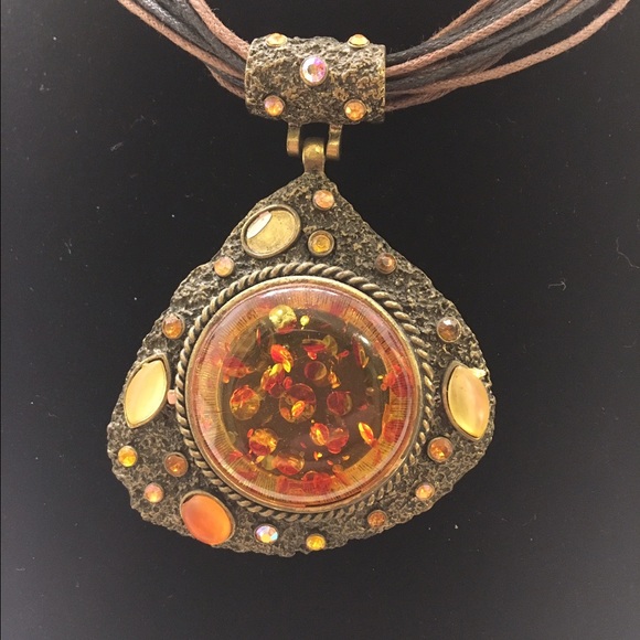 Amber Pendant Necklace - Picture 3 of 4