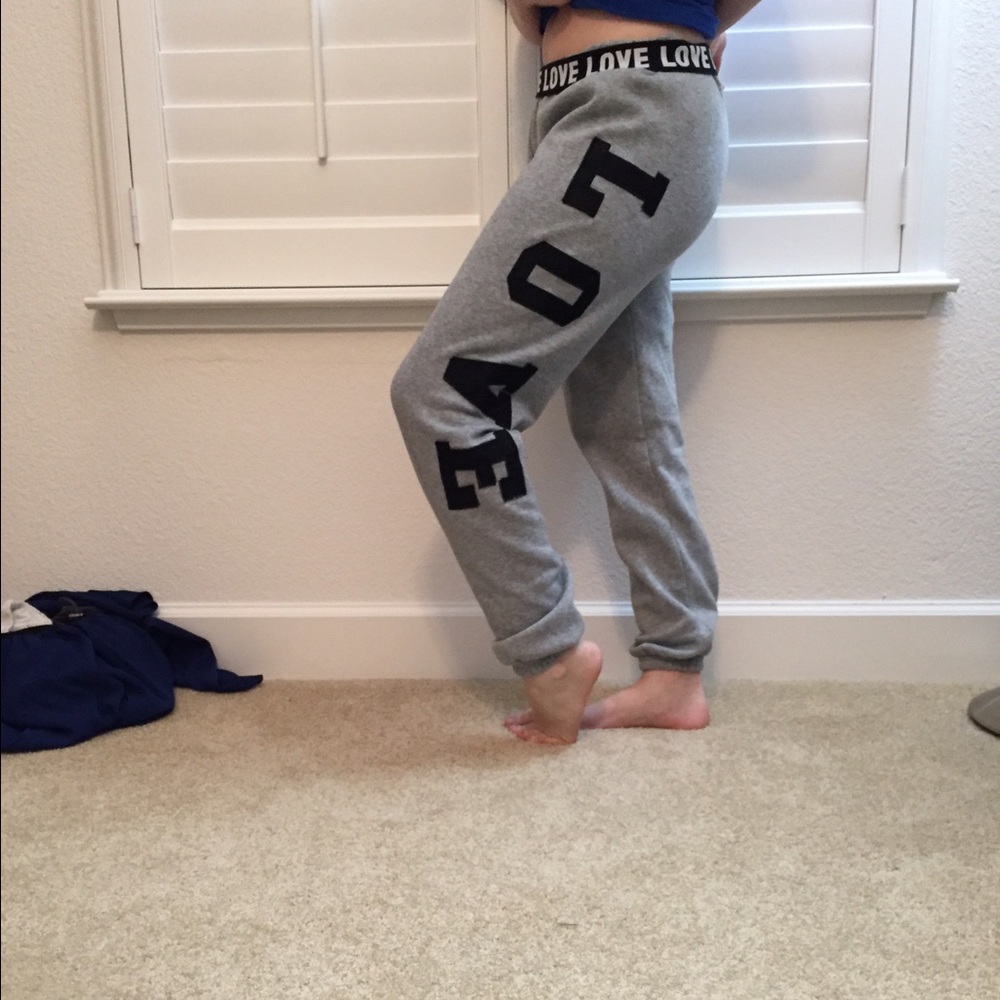 Sweats - Picture 1 of 1