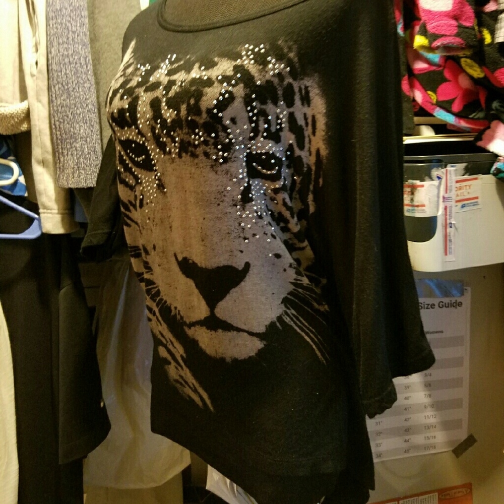 Oversized medium trendy tee