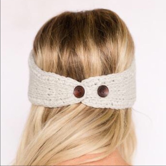 SALE! Only 1 left!  ❤Heart Headwrap❤️ - Picture 3 of 3