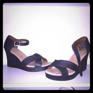 Toms wedge heels