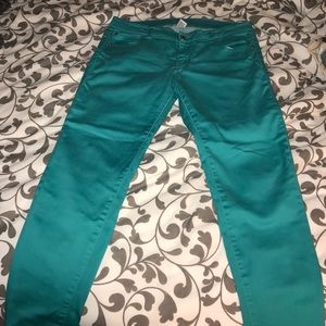Teal Capri skinny jeans. Length-above ankle