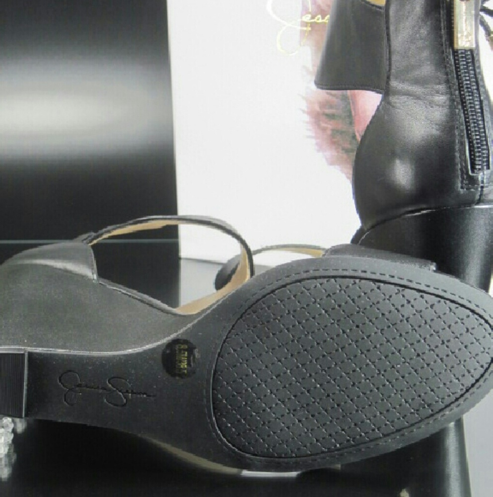 Jessica Simpson black wedges - Picture 3 of 4