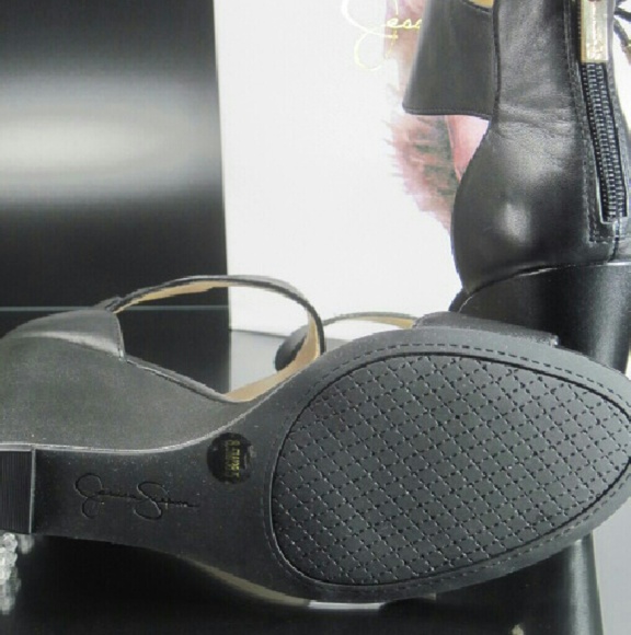 Jessica Simpson black wedges - Picture 3 of 4