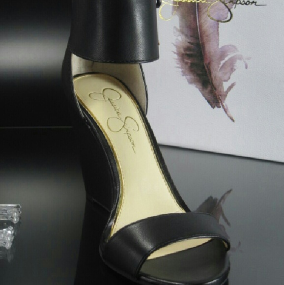 Jessica Simpson black wedges - Picture 4 of 4