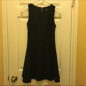 TOPSHOP BLACK TAILORED DRESS