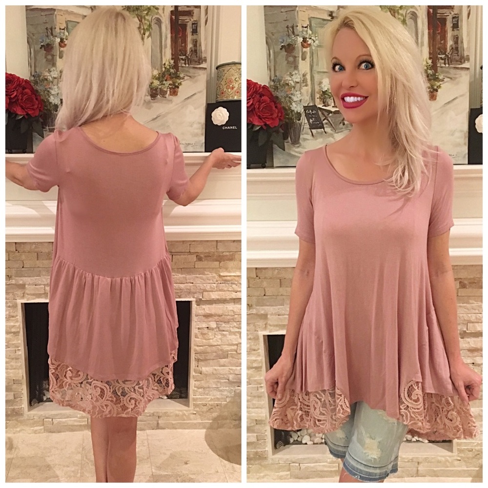 🌸So Pretty! Hi lo lace contrast tunic! LAST ONE - Picture 3 of 4