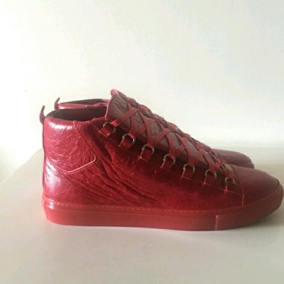Red Balenciaga\'s