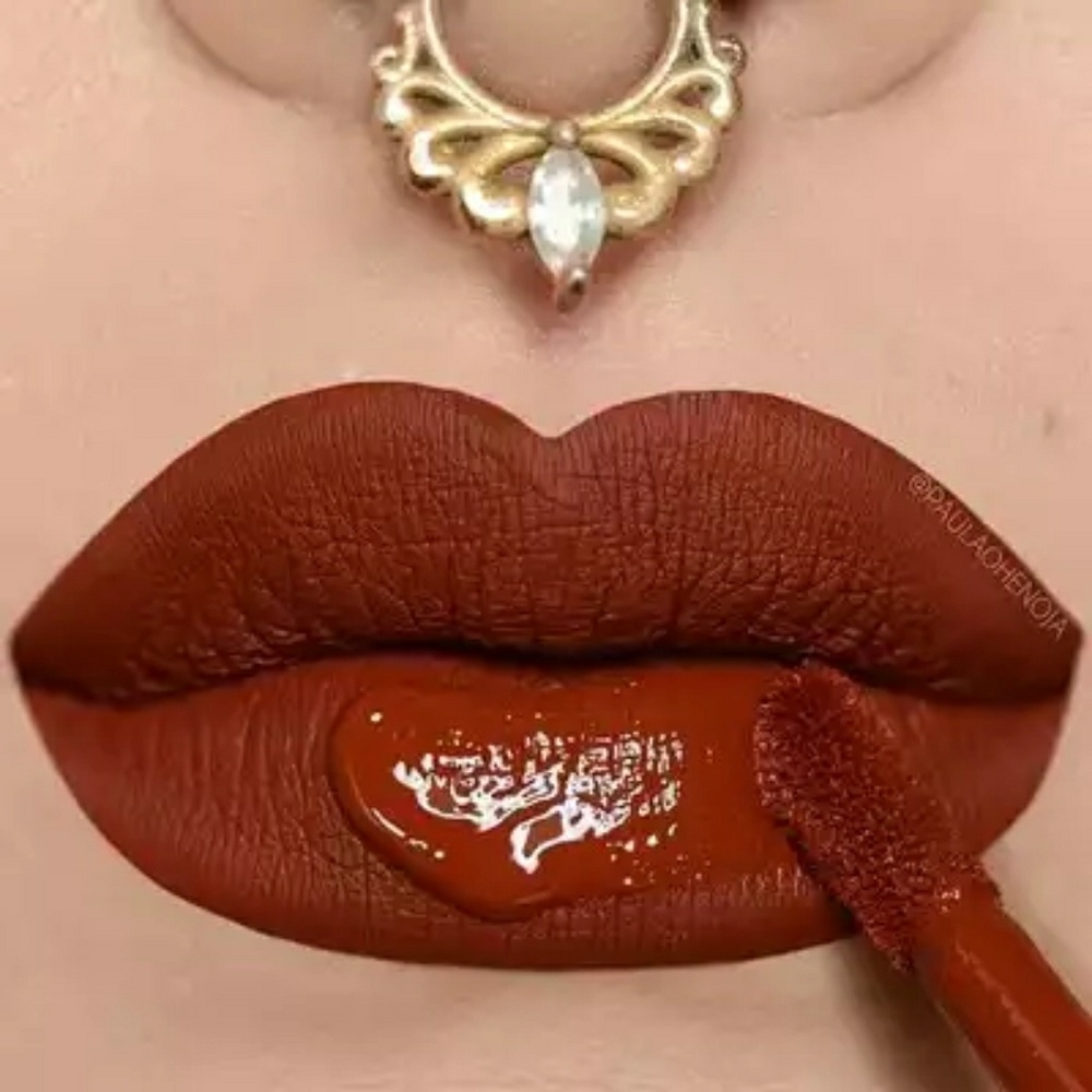 Hippy Long lasting matte lipgloss