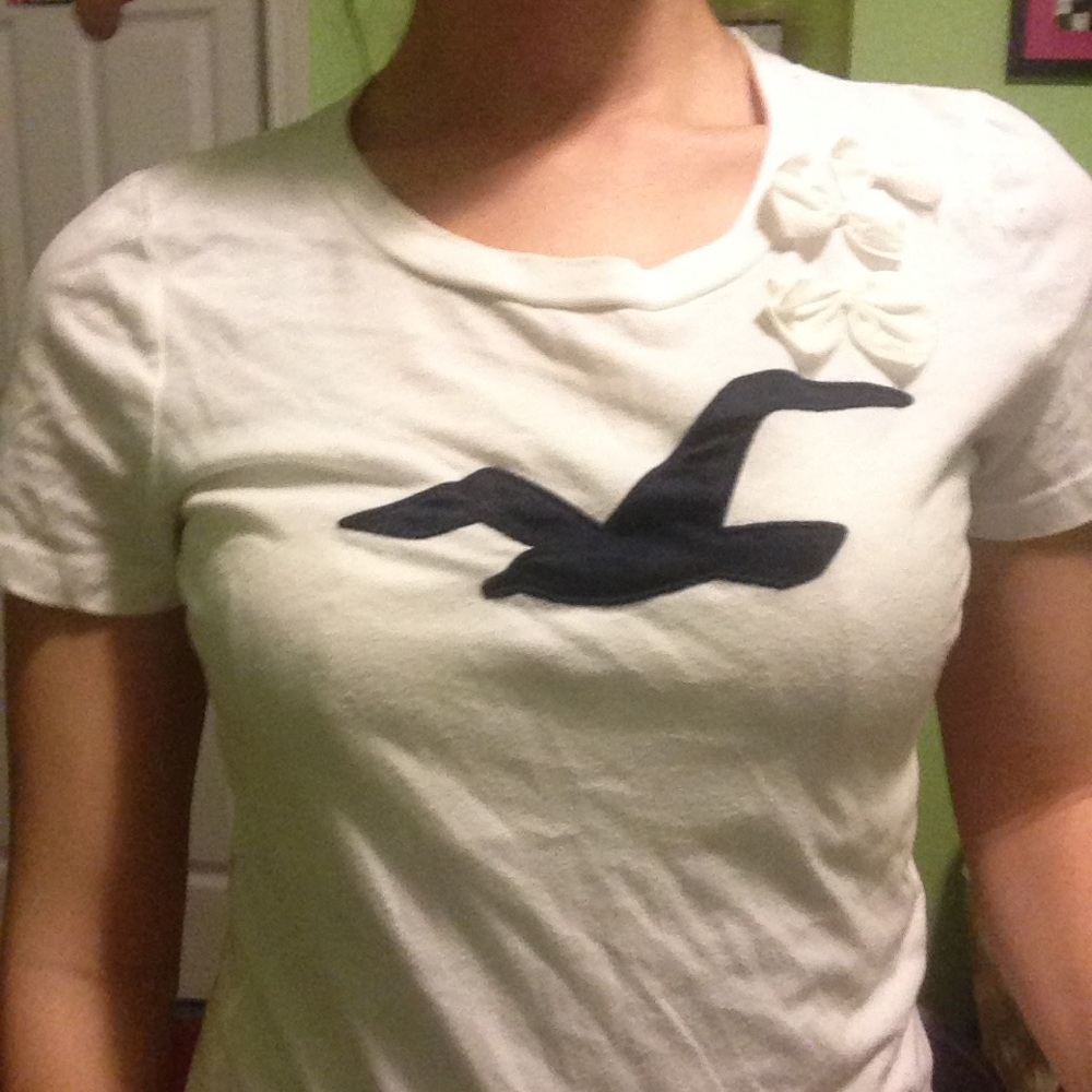 Hollister t shirt