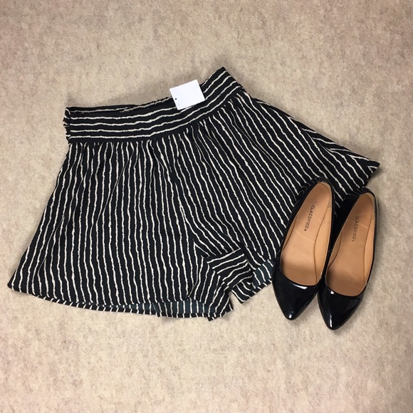 Urban Outfitters Pants - Urban Outfitters NWT High Waisted Shorts