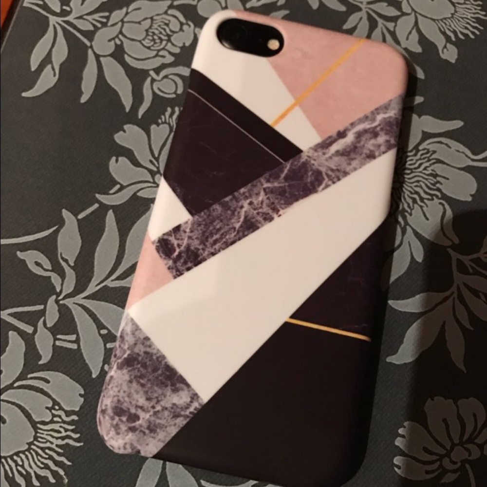 iPhone 7 Plus Case & FREEBIE