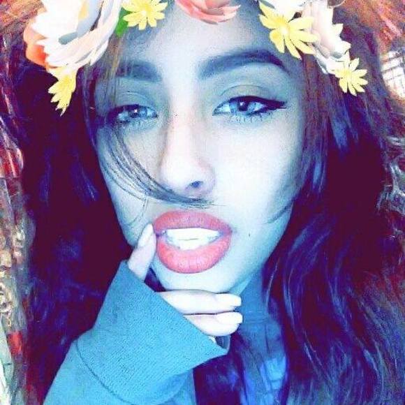 Meet your Posher, Nina - Picture 1 of 1