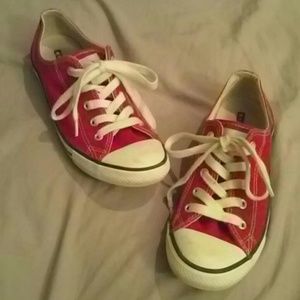 Red low-rise converse