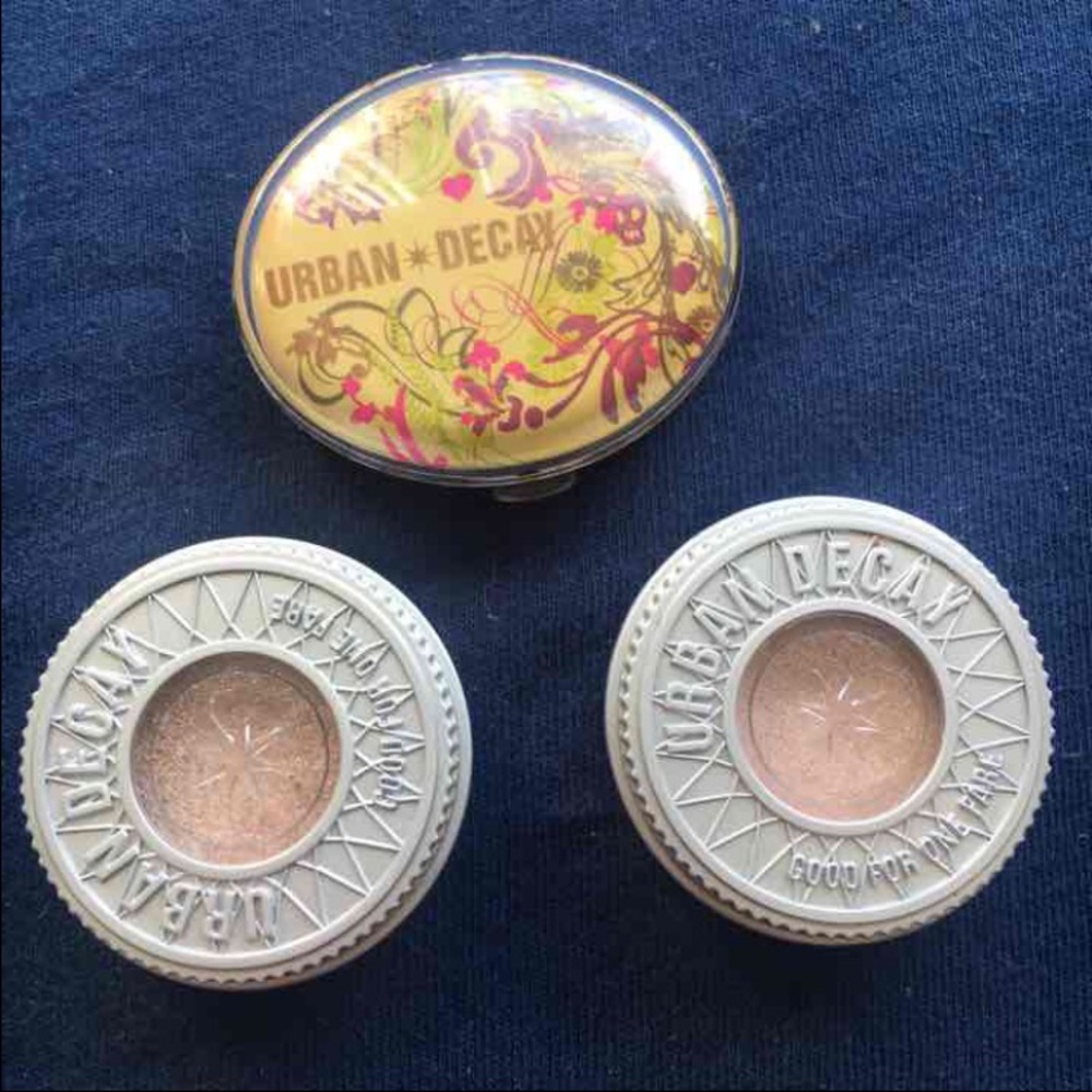 Rare discontinued urban decay eyeshadows