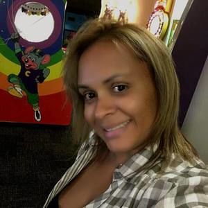 Meet your Posher, Simone