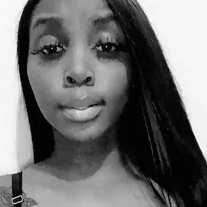 Meet your Posher, Latajia