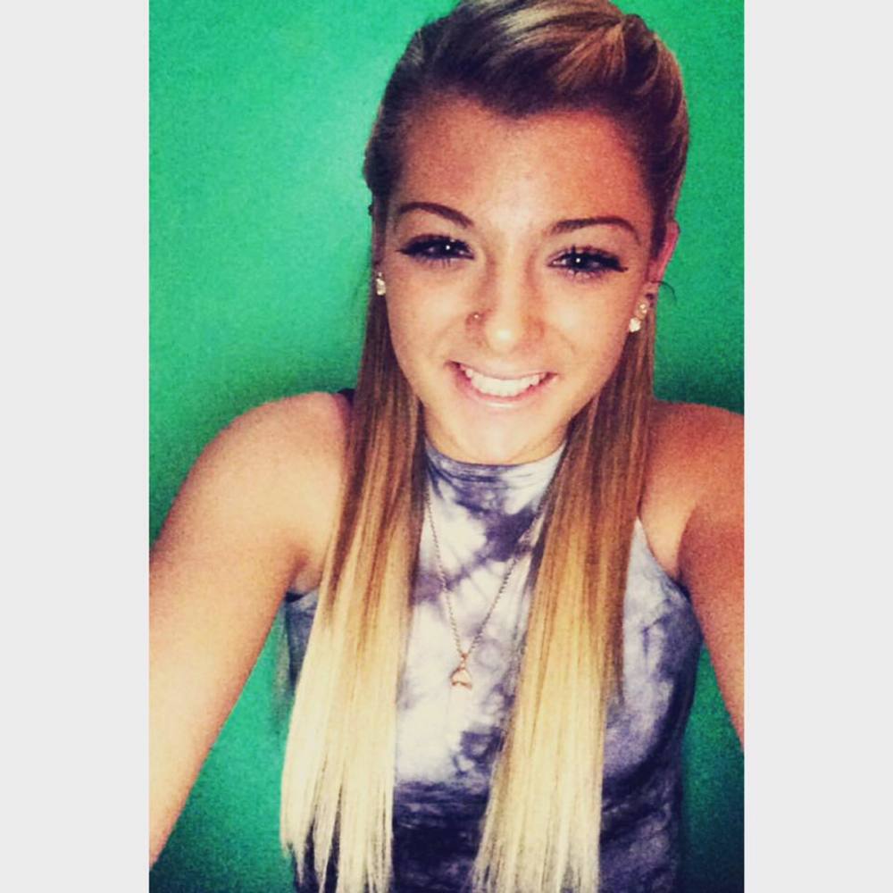 Meet your Posher, Isabel