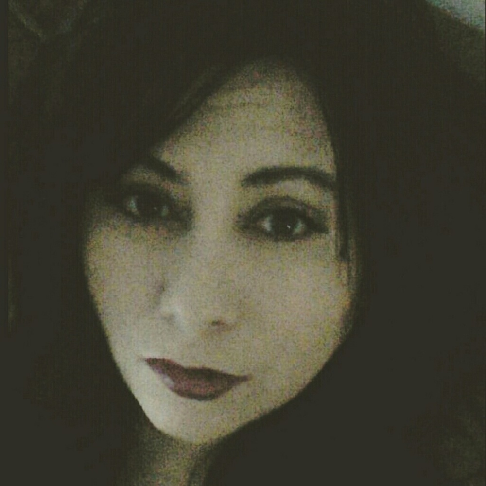 Meet your Posher, Yvette