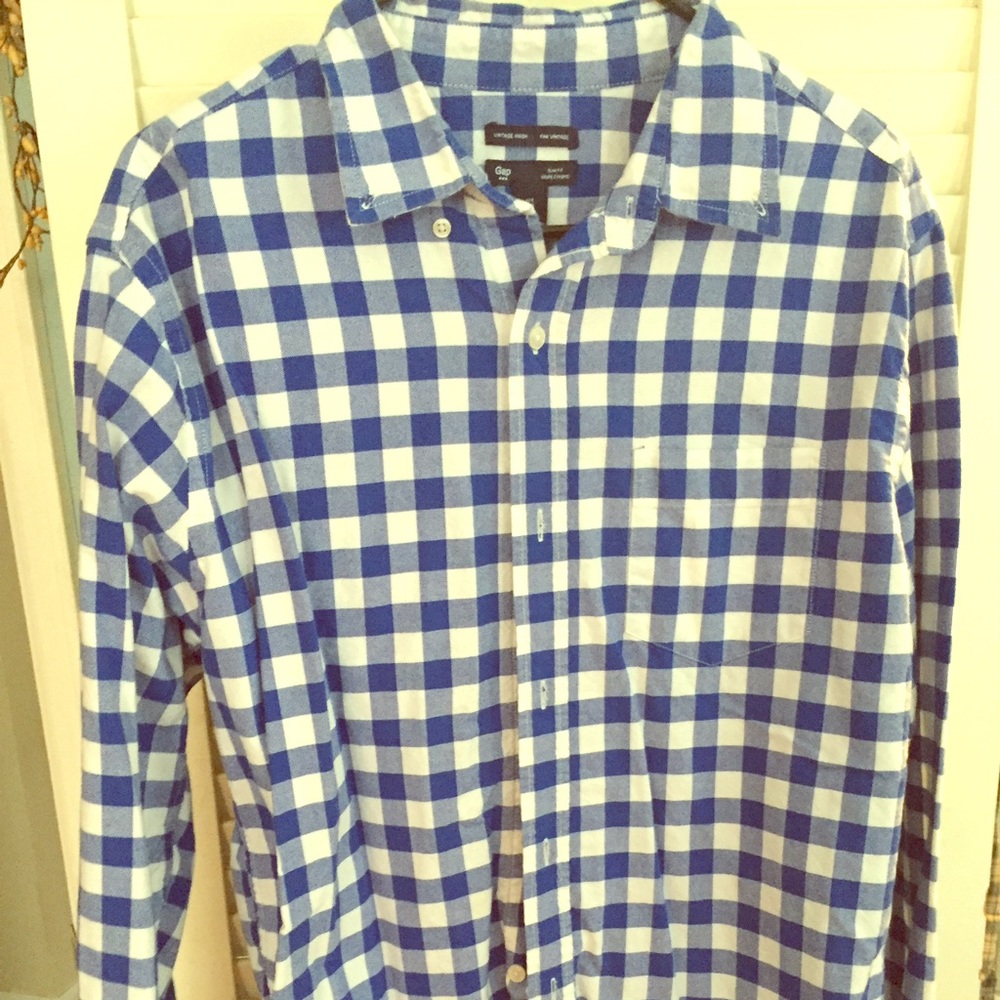 SOLD Gap Button Up!