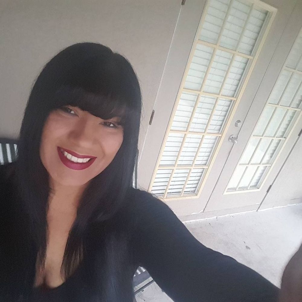 Meet your Posher, Vanessa