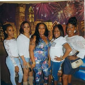 Meet your Posher, Paulette