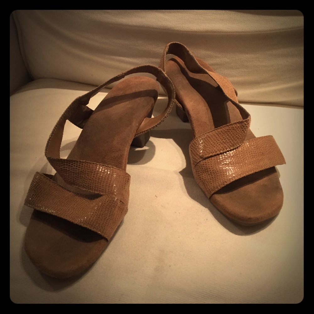 Brown Aerosoles Sandals Size 7