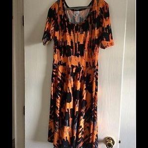 LULAROE Nicole Splatter Print