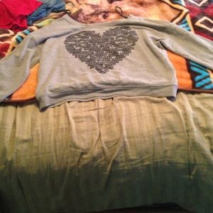 Bundle of 2 long sleeves!