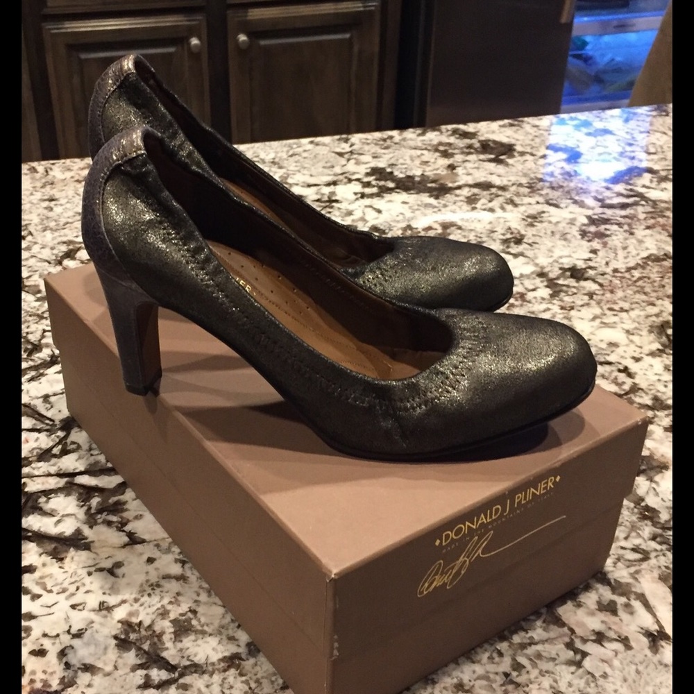 Donald J Pliner Heel