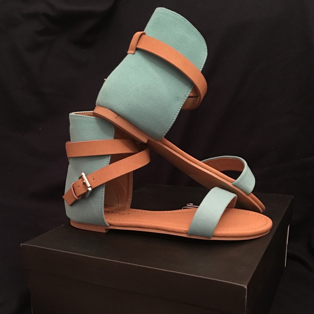 Eleneah sandals