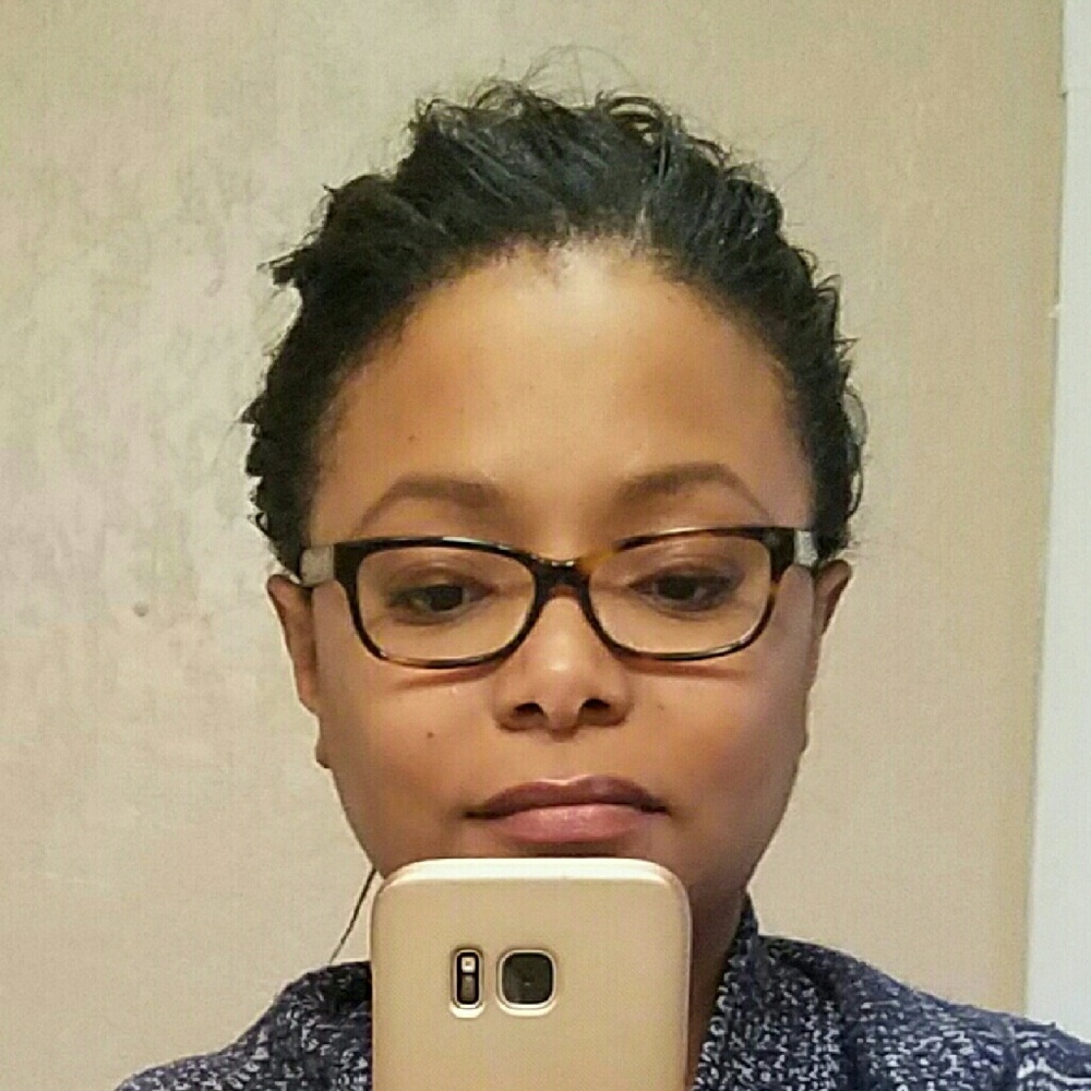 Meet your Posher, Elizabeth