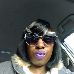 Meet your Posher, Yolanda