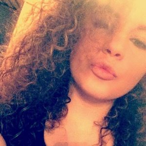 Meet your Posher, Skyler