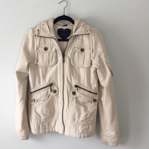 BB Dakota Jackets & Blazers - Casual & comfy BB Dakota lightweight jacket