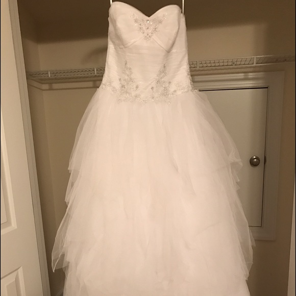 Brand new wedding dress