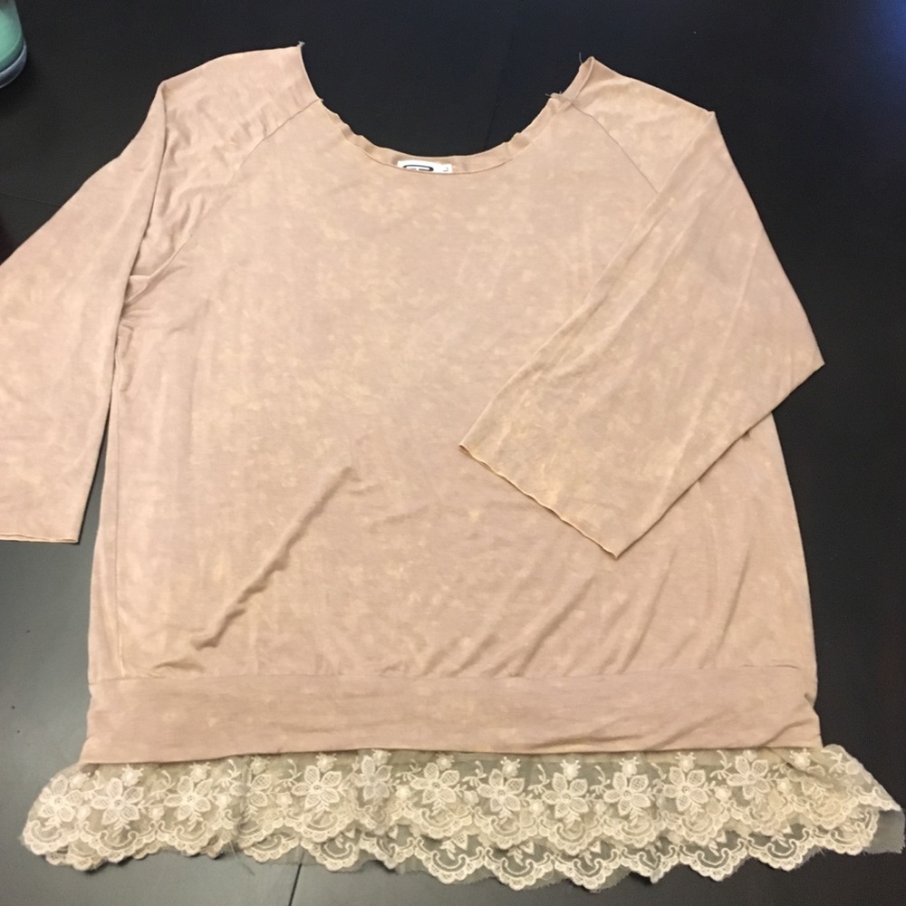 Off-the-shoulder Top with Lace