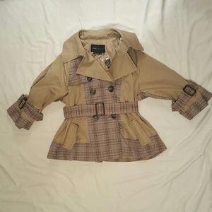 BCBGMAXAZRIA belted crop jacket plaid/tan NWOT
